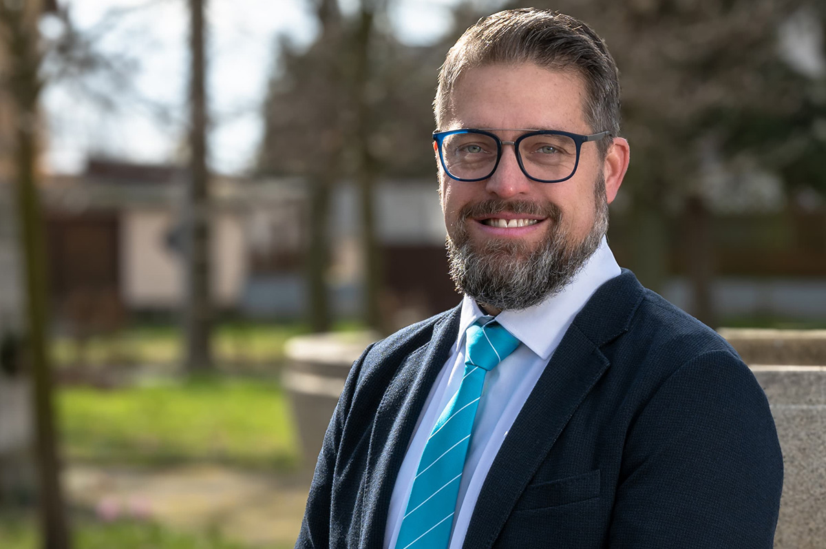 Dr. Eric Römbach